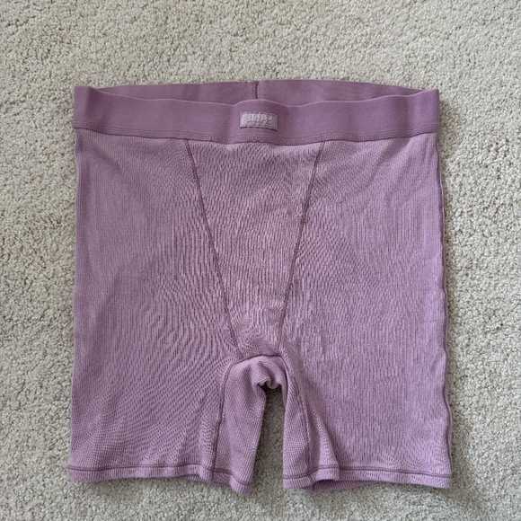 SKIMS Cottom Rib Boxer - Mauve - Picture 2 of 3